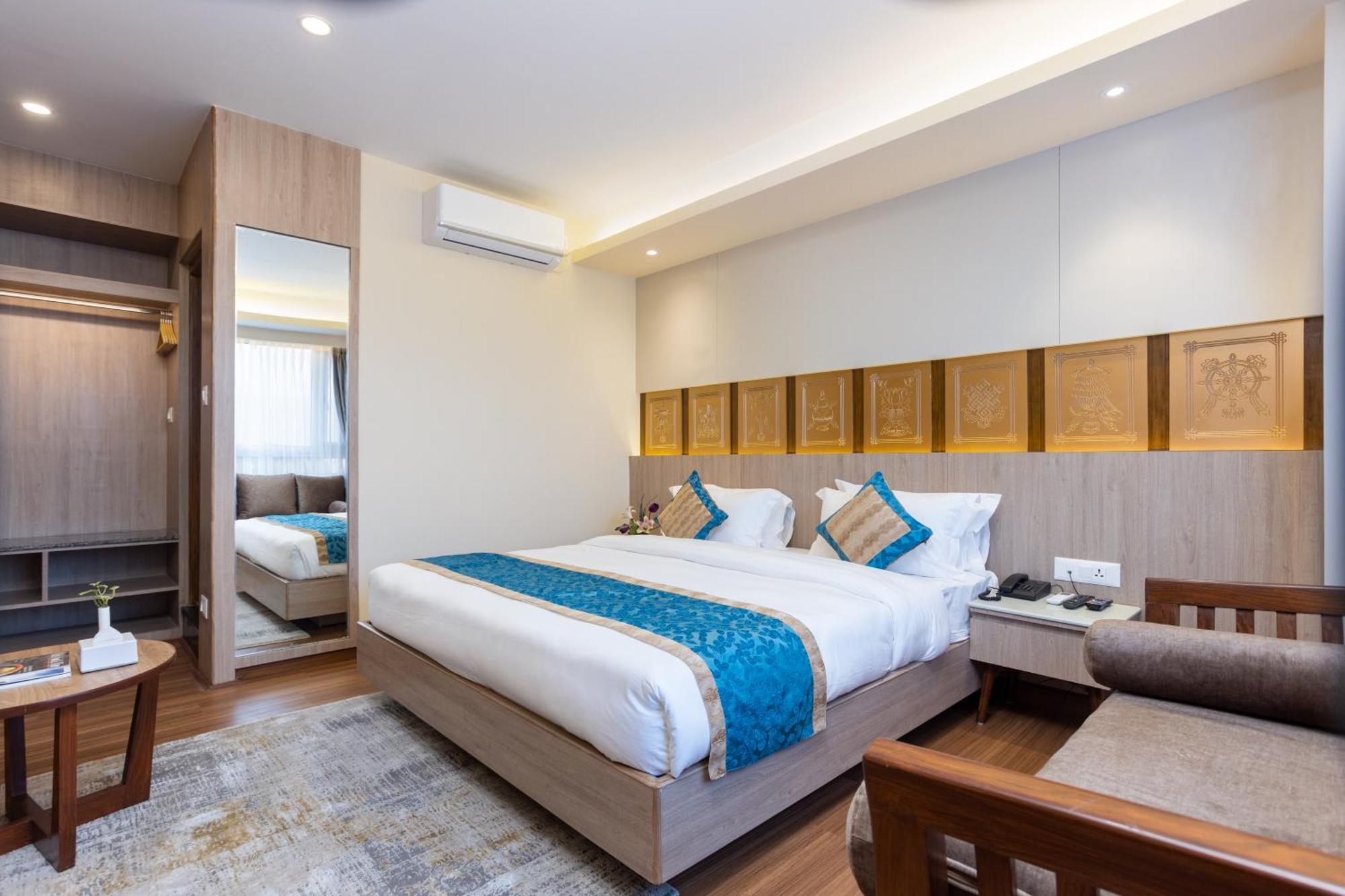 Shuvatara Suites & Spa, Thamel كاتماندو المظهر الخارجي الصورة