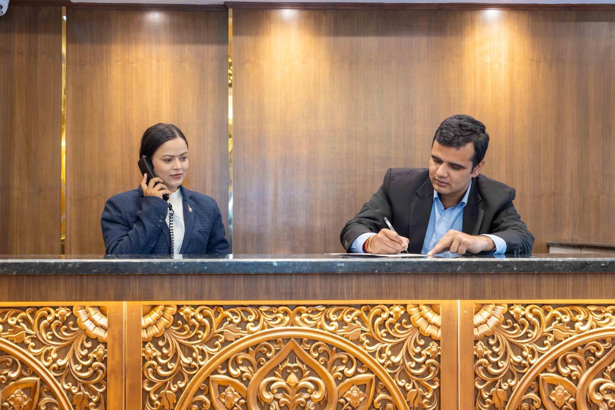 Shuvatara Suites & Spa, Thamel كاتماندو المظهر الخارجي الصورة