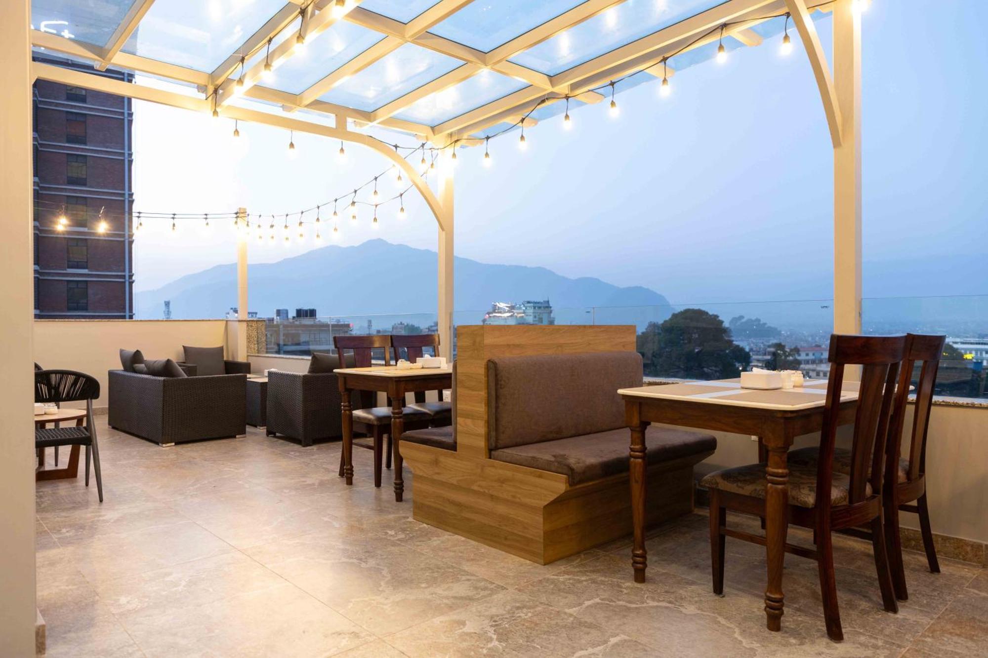 Shuvatara Suites & Spa, Thamel كاتماندو المظهر الخارجي الصورة