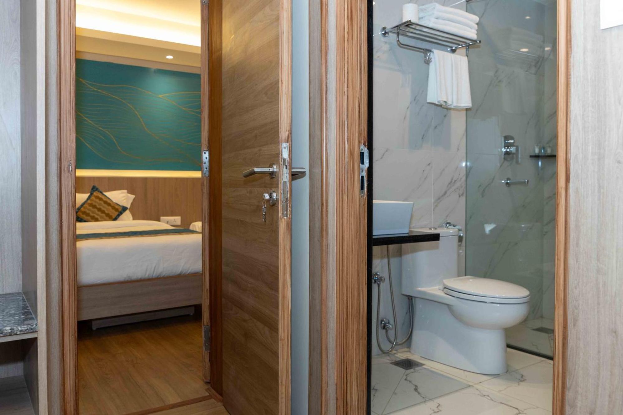 Shuvatara Suites & Spa, Thamel كاتماندو المظهر الخارجي الصورة