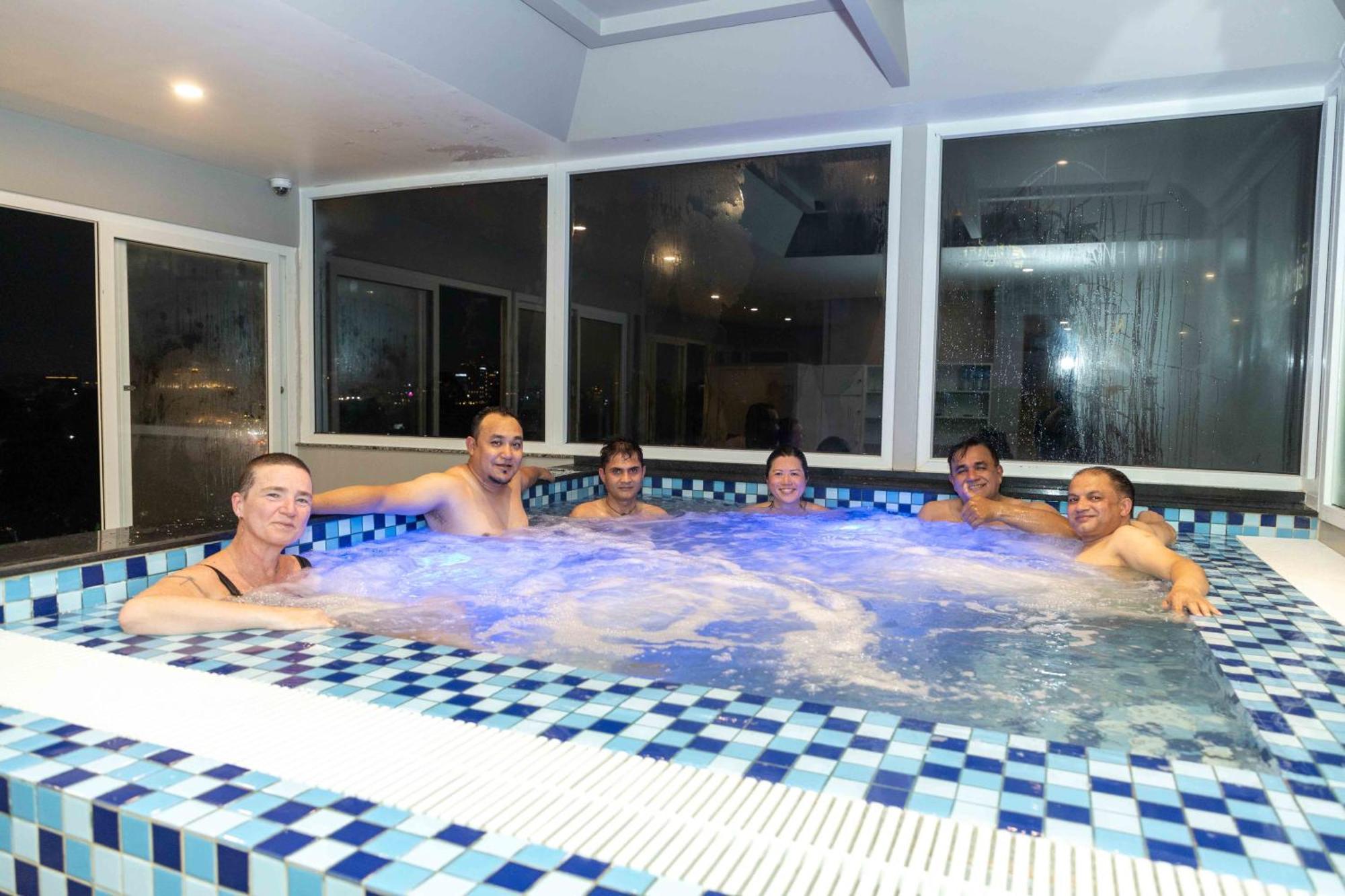 Shuvatara Suites & Spa, Thamel كاتماندو المظهر الخارجي الصورة
