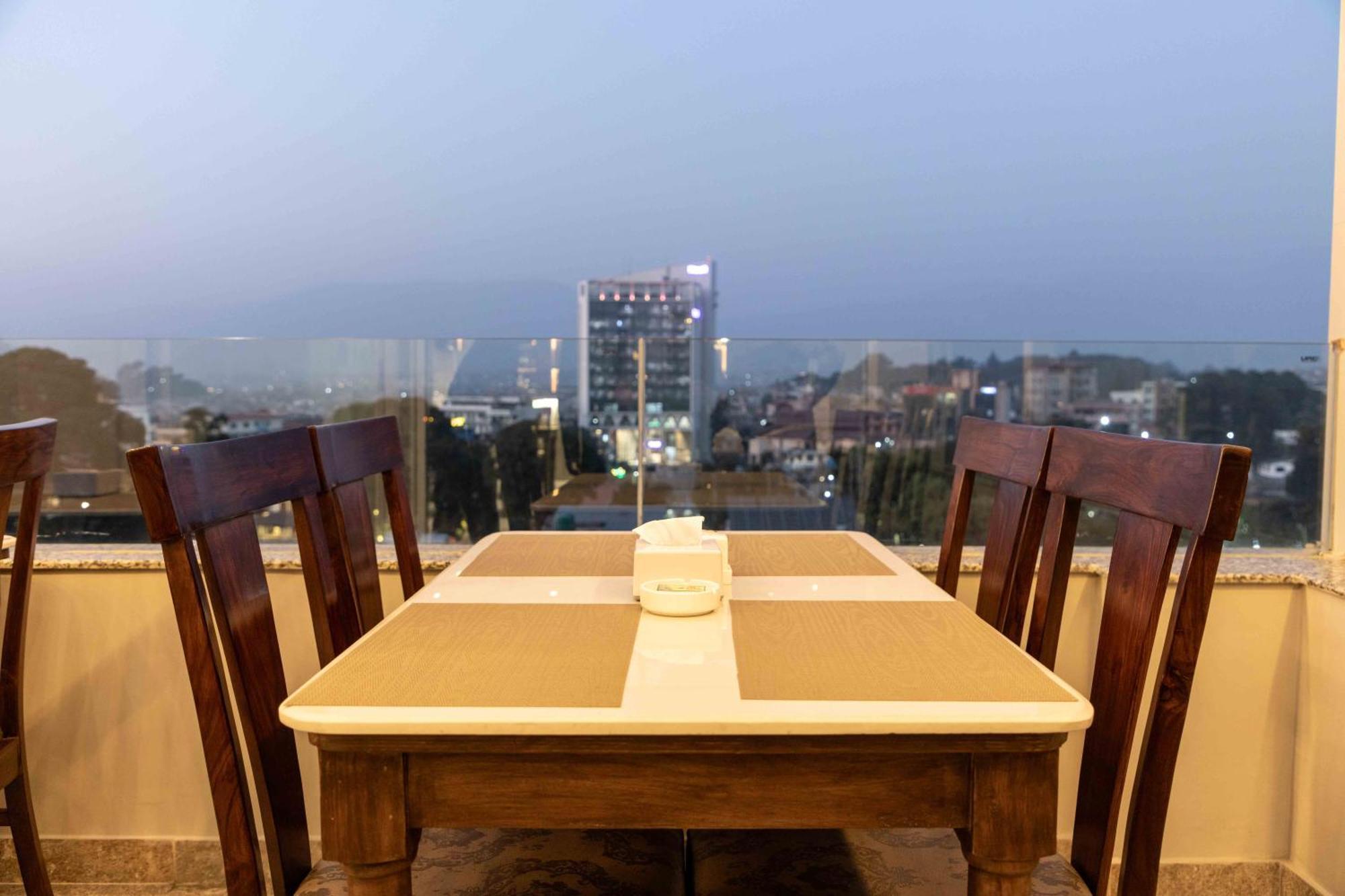 Shuvatara Suites & Spa, Thamel كاتماندو المظهر الخارجي الصورة