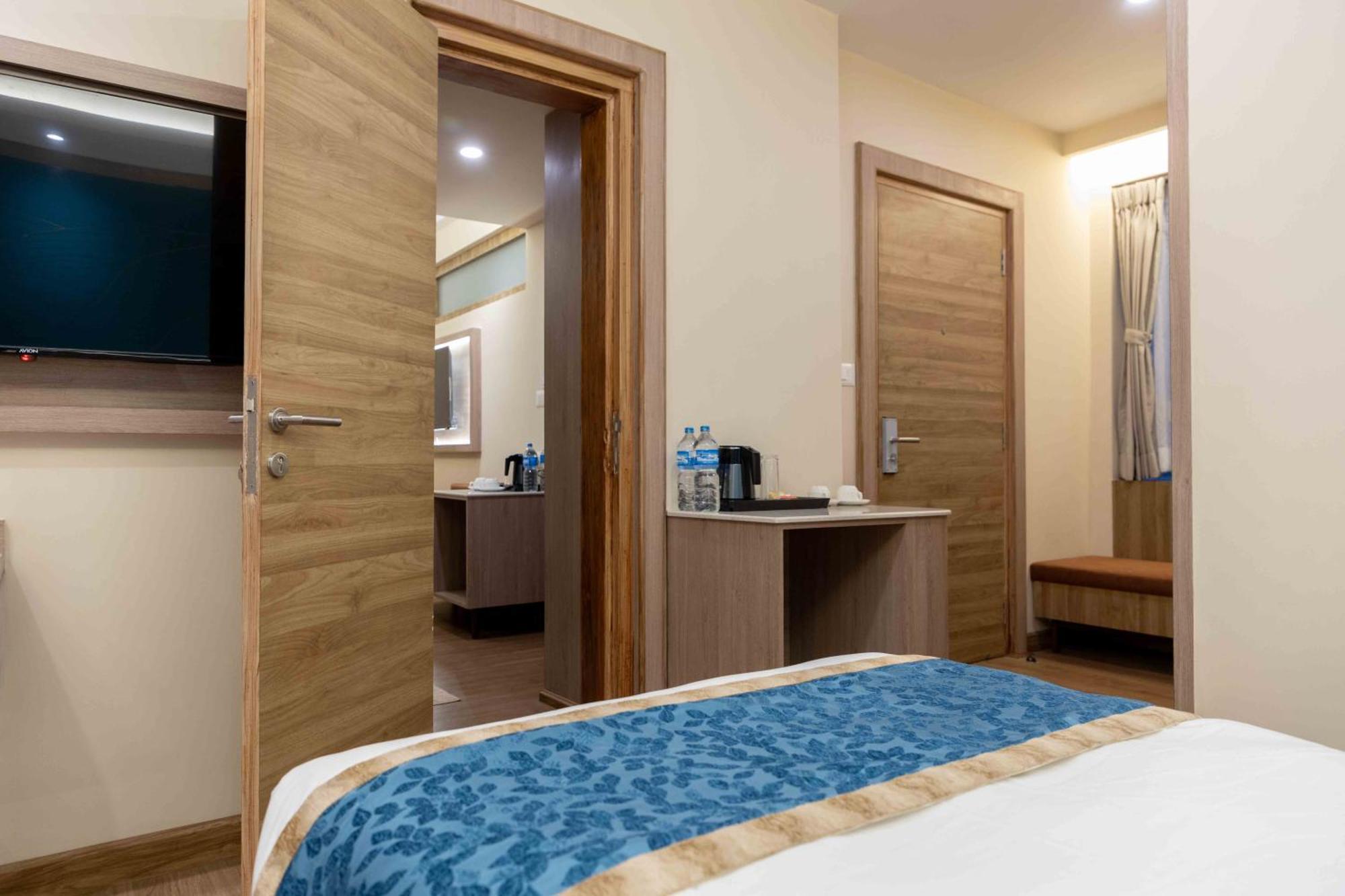 Shuvatara Suites & Spa, Thamel كاتماندو المظهر الخارجي الصورة