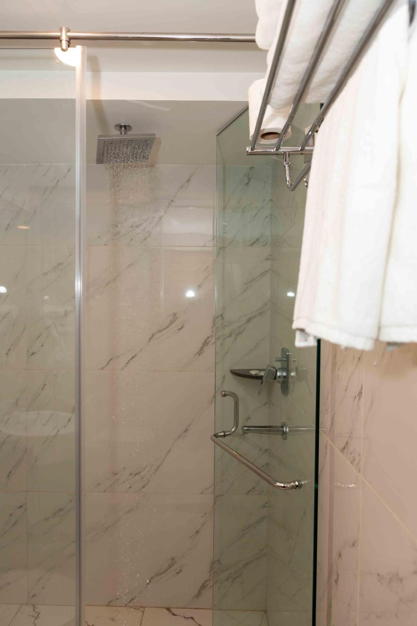 Shuvatara Suites & Spa, Thamel كاتماندو المظهر الخارجي الصورة